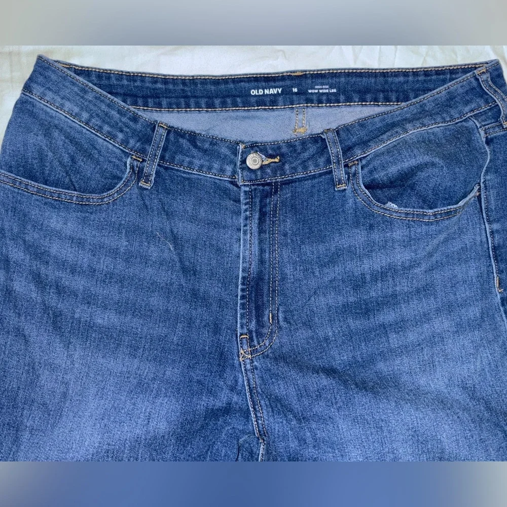 Old Navy High-Waisted Wow Wide-Leg Jeans Medium Wash Size 16 - Picture 4 of 7